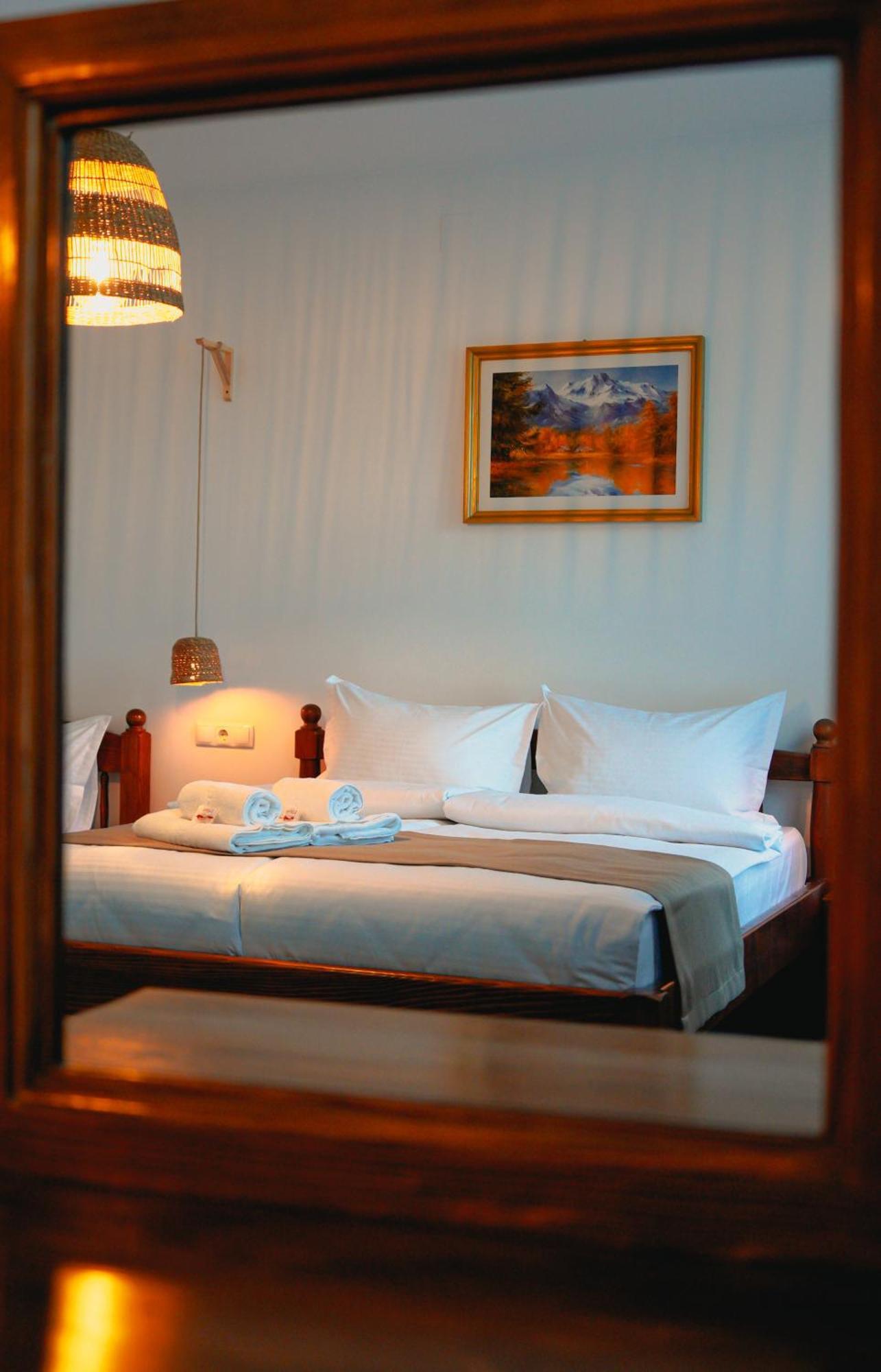 Hotel Bark -